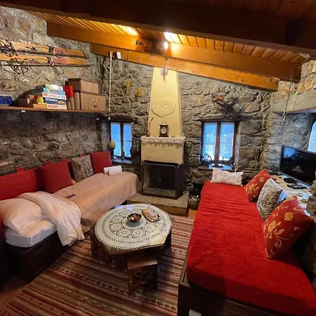 Agoriani Art Studio - Sweet Little Cottage Lilaia Exterior photo