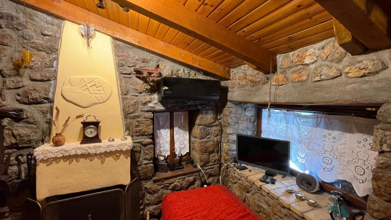 Agoriani Art - Sweet Little Holiday home *